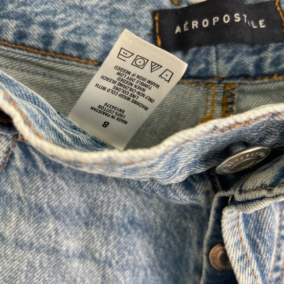 Aeropostale Jean Shorts Size 8, Festival Denim Distressed - Picture 4 of 8